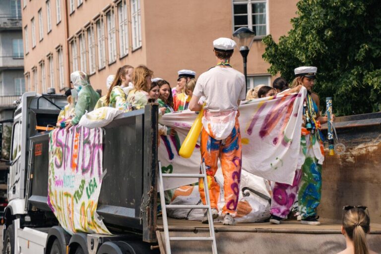 Studentflak 2026 – regler, säkerhet och smarta tips för en minnesvärd dag